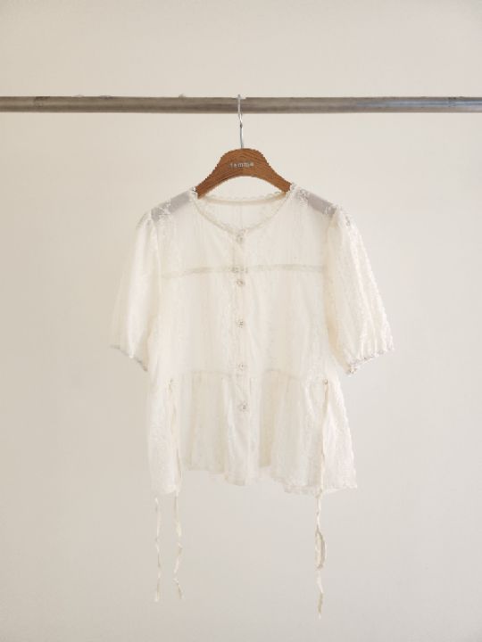 FEMME韓國直郵實拍女士新品26春夏休閑襯衫蕾絲衫系帶蕾絲FEMME襯衫/蕾絲衫圖色2