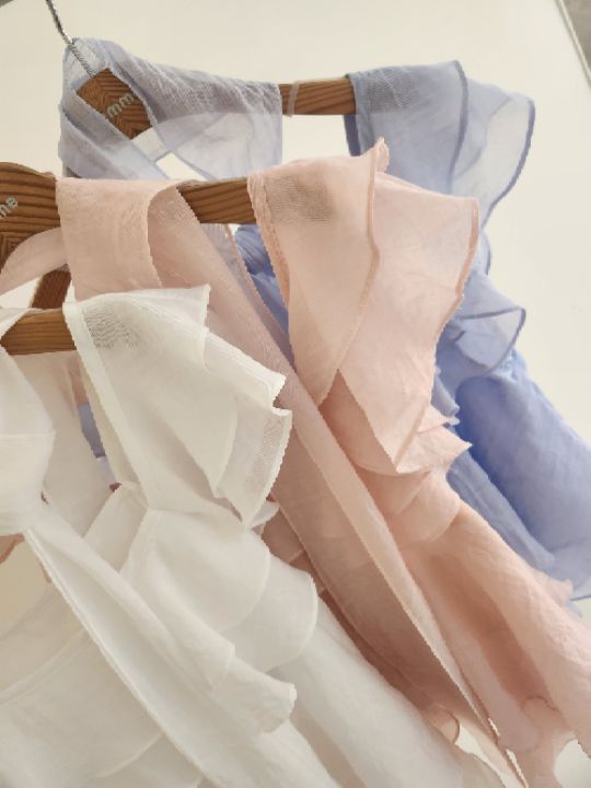 FEMME韓國直郵女裝新品推薦時尚襯衫蕾絲衫含圍巾荷葉邊雙層FEMME襯衫/蕾絲衫