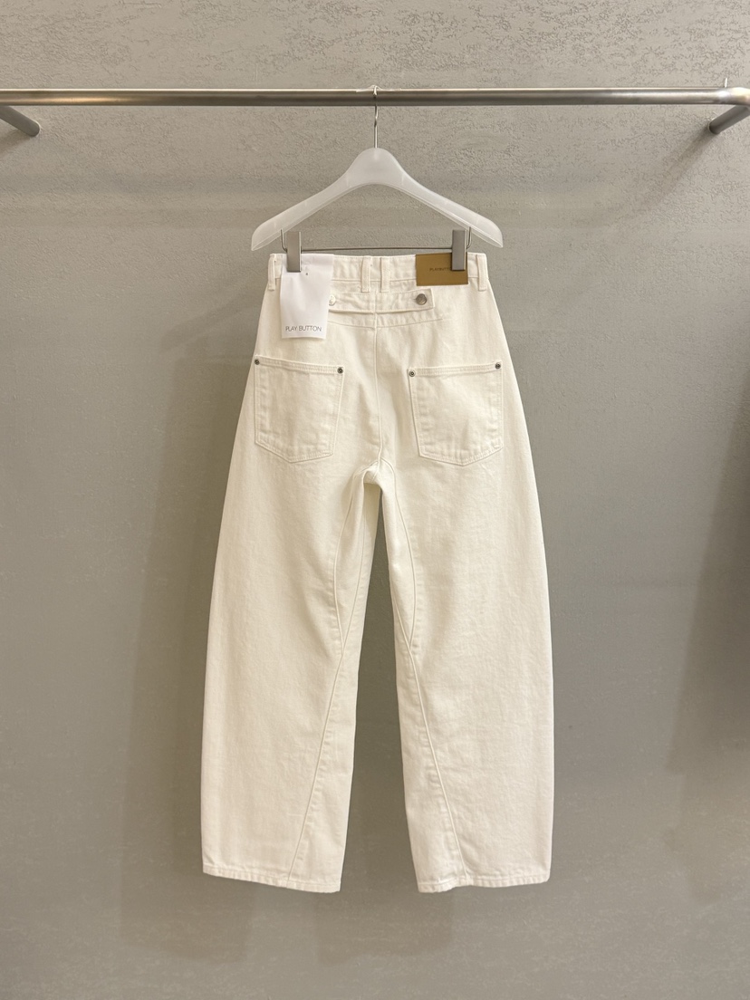 PLAYBUTTON-P韓國東大門直郵女裝新款熱賣職業時尚牛仔褲PLAYBUTTON牛仔褲