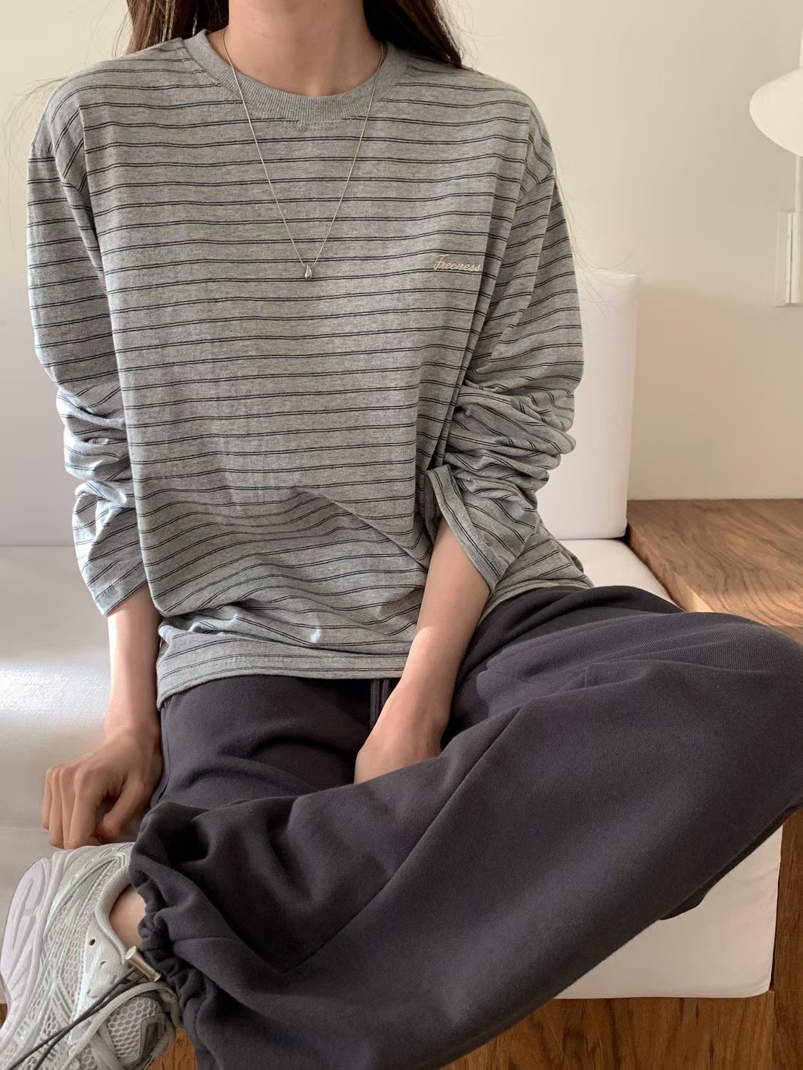 SUNDAY/FF韓國東大門代購女士新品時尚26春夏長袖T恤刺繡條紋SUNDAY/FF長袖T恤