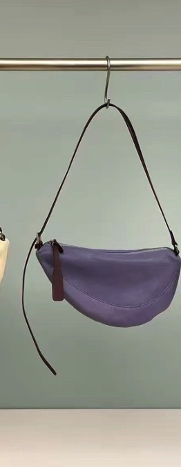 LEONIE韓國直郵女士新款熱賣真品時尚休閑26春夏單肩斜跨包LEONIE單肩/斜跨包圖色2