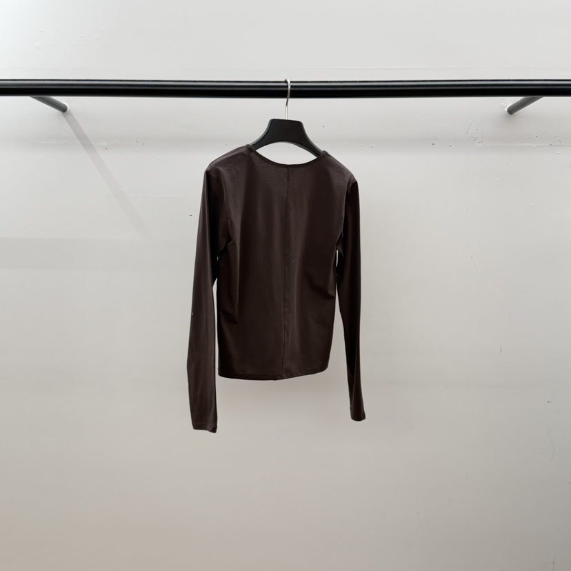 ID韓國直郵女裝新款推薦真品休閑時尚職業26春夏長袖T恤V領ID長袖T恤