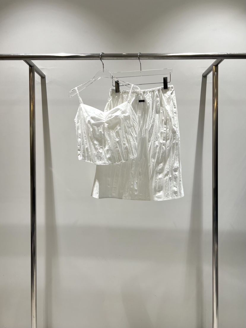 CESTLAVIE韓國直郵女士新品推薦熱賣真品人氣吊帶背心褶皺CESTLAVIE吊帶/背心