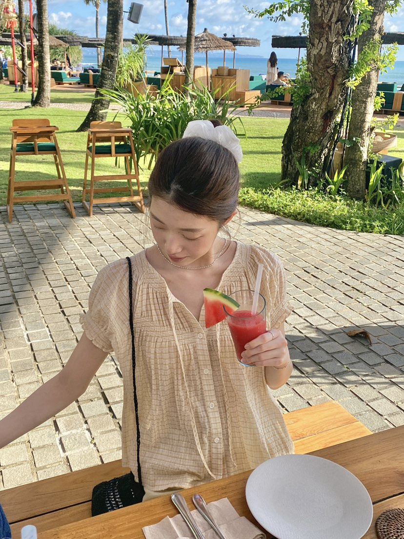 ERUME韓國代購女裝新品時尚人氣職業熱賣推薦26春夏襯衫蕾絲衫ERUME襯衫/蕾絲衫