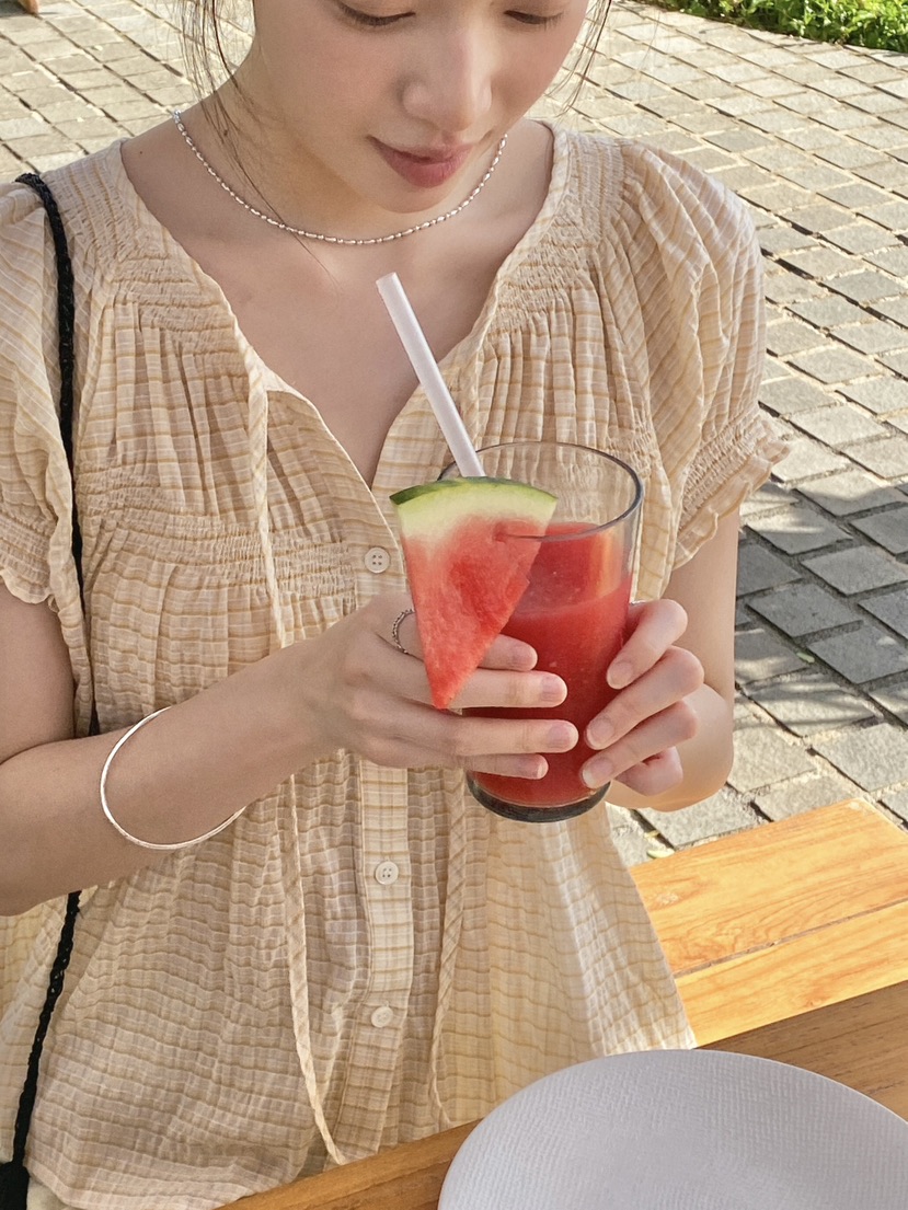 ERUME韓國代購女裝新品時尚人氣職業熱賣推薦26春夏襯衫蕾絲衫ERUME襯衫/蕾絲衫