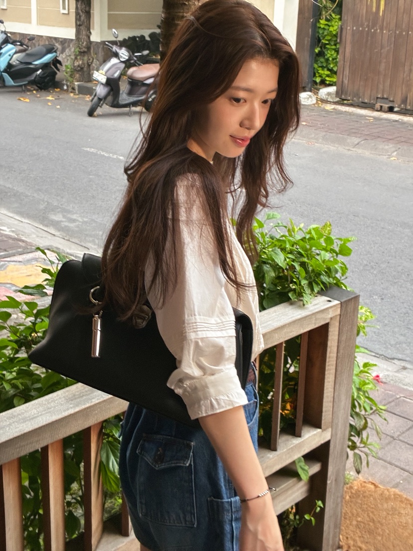 ERUME東大門實拍女士新品人氣職業時尚推薦熱賣襯衫蕾絲衫ERUME襯衫/蕾絲衫