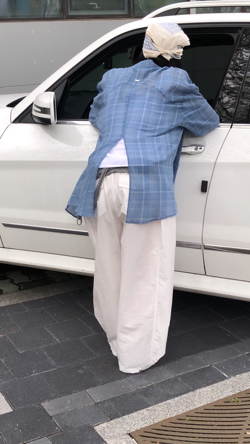 OVER RICH韓國東大門直郵女士新品熱賣襯衫蕾絲衫格紋開衩OVER RICH襯衫/蕾絲衫