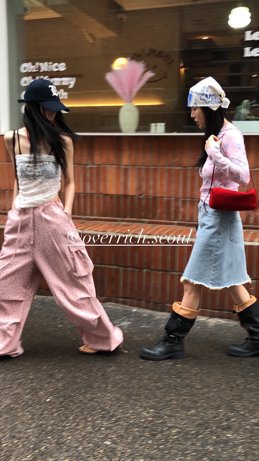 OVER RICH韓國東大門直郵女裝新款推薦26春夏熱賣長袖T恤OVER RICH長袖T恤