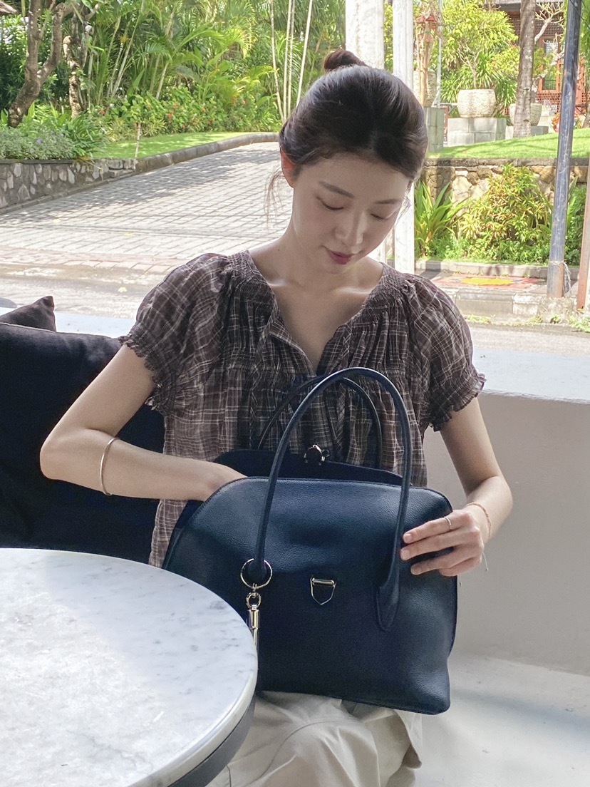 ERUME韓國代購女裝新品職業推薦手拿包腋下包不含小包皮革ERUME手拿包/腋下包