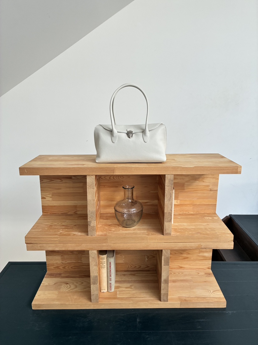 ERUME韓國代購女裝新品職業推薦手拿包腋下包不含小包皮革ERUME手拿包/腋下包