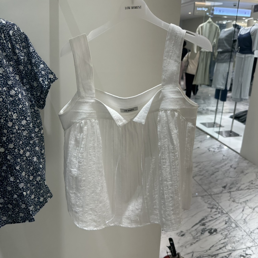 LOW MOMENT韓國東大門直郵女士新款休閑26春夏職業吊帶背心LOW MOMENT吊帶/背心圖色1