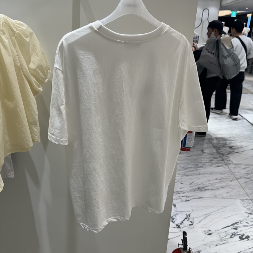 LOW MOMENT韓國代購女士新品時尚職業人氣休閑推薦熱賣T恤LOW MOMENTT恤