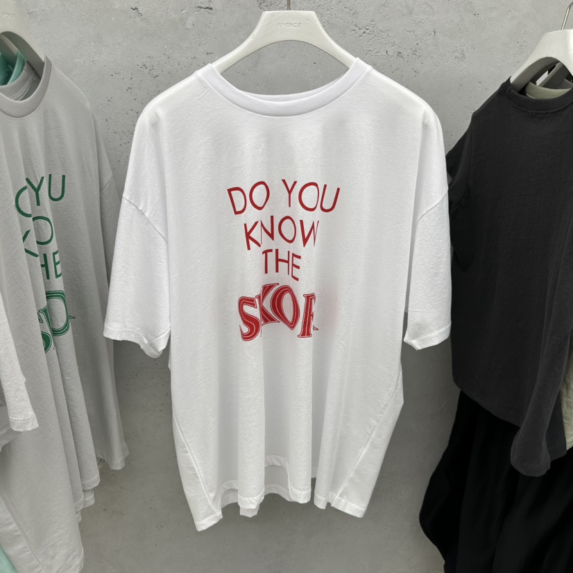 SIXTEEN韓國直郵女士新款休閑26春夏人氣時尚熱賣推薦T恤SIXTEENT恤圖色1