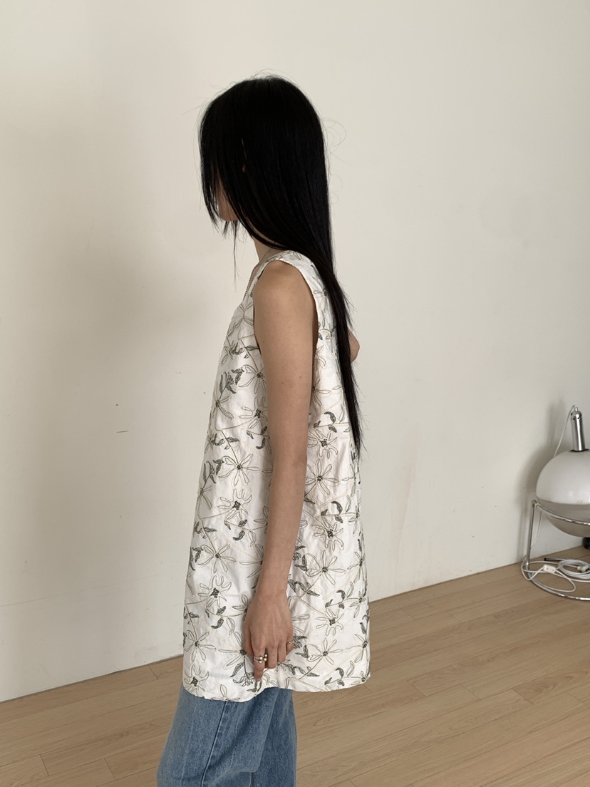 B_GARDER韓國東大門代購女裝新品26春夏休閑時尚連衣裙刺繡B.GARDER連衣裙