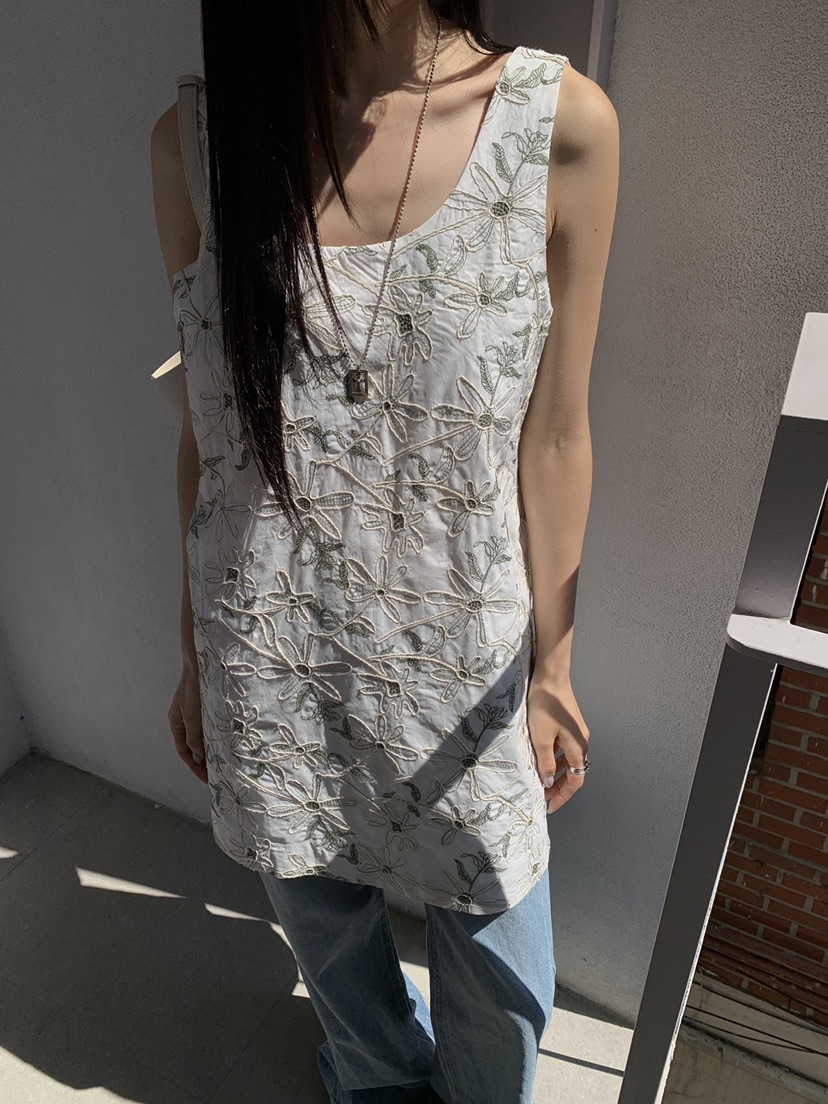 B_GARDER韓國東大門代購女裝新品26春夏休閑時尚連衣裙刺繡B.GARDER連衣裙