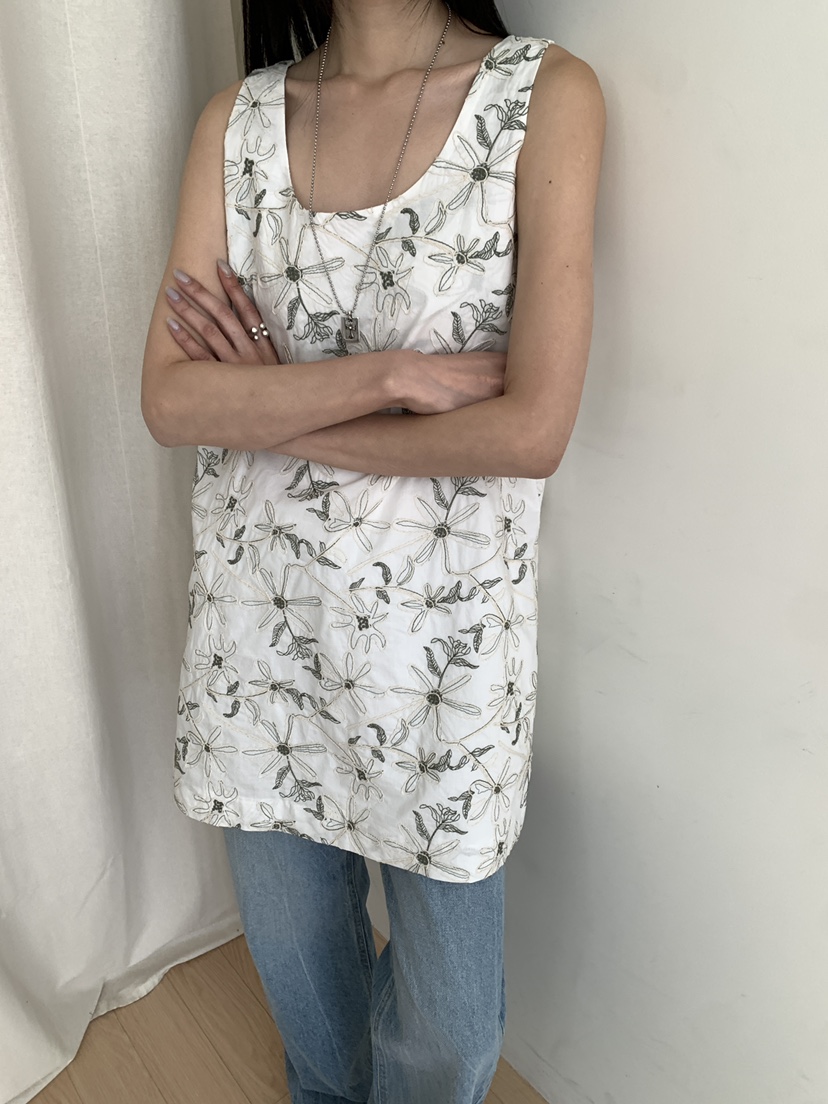 B_GARDER韓國東大門代購女裝新品26春夏休閑時尚連衣裙刺繡B.GARDER連衣裙圖色1