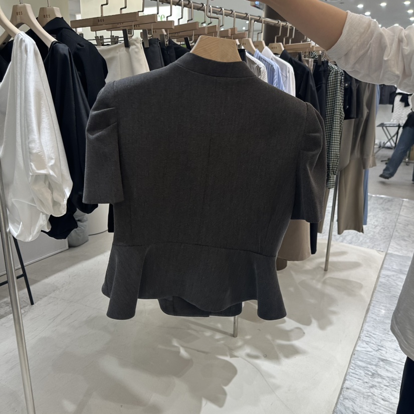 BES韓國直郵實拍女裝新品推薦時尚熱賣休閑職業夾克圍巾絨BES SEOUL夾克