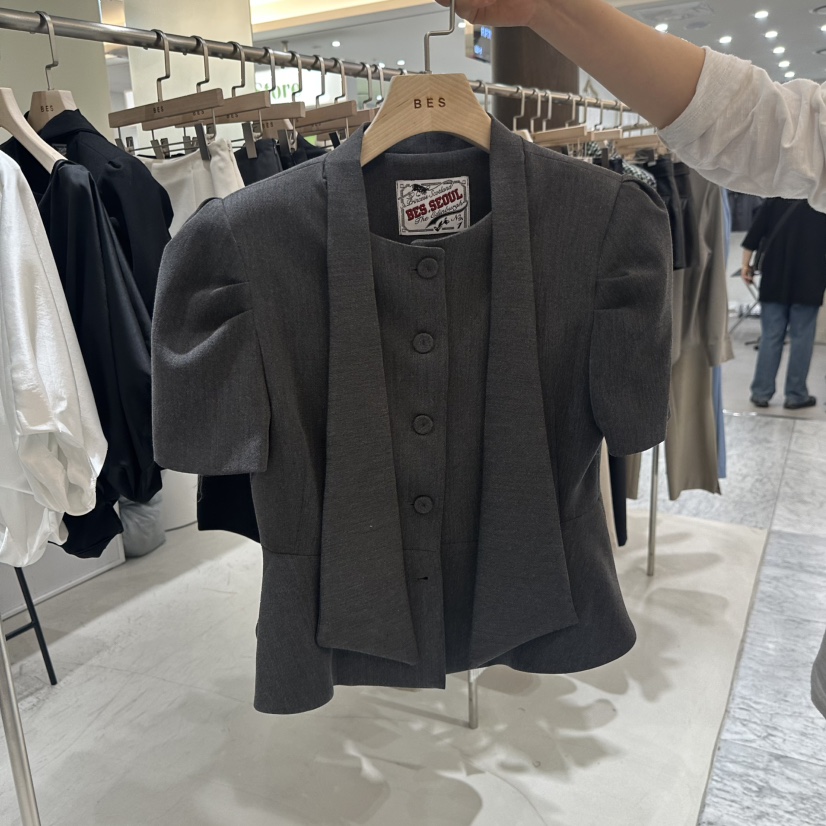 BES韓國直郵實拍女裝新品推薦時尚熱賣休閑職業夾克圍巾絨BES SEOUL夾克圖色1灰色