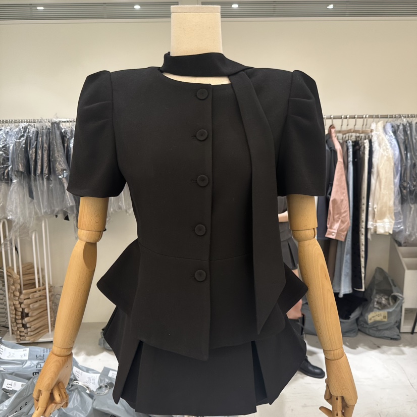 BES韓國直郵實拍女裝新品推薦時尚熱賣休閑職業夾克圍巾絨BES SEOUL夾克圖色2黑色