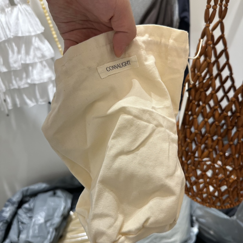 CONNAUGHT/DAILYJUD東大門直郵女士新品真品單肩斜跨包含小包CONNAUGHT/DAILYJUD單肩/斜跨包