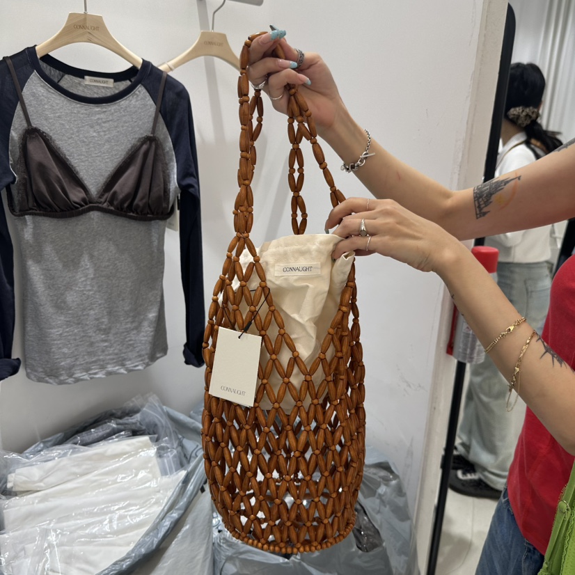 CONNAUGHT/DAILYJUD東大門直郵女士新品真品單肩斜跨包含小包CONNAUGHT/DAILYJUD單肩/斜跨包圖色1