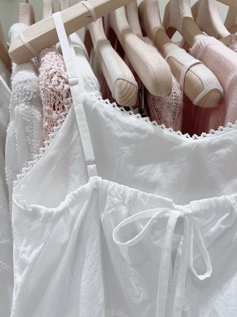 LOVE ROSIE韓國東大門直郵女裝新款人氣職業吊帶背心蕾絲LOVE ROSIE吊帶/背心