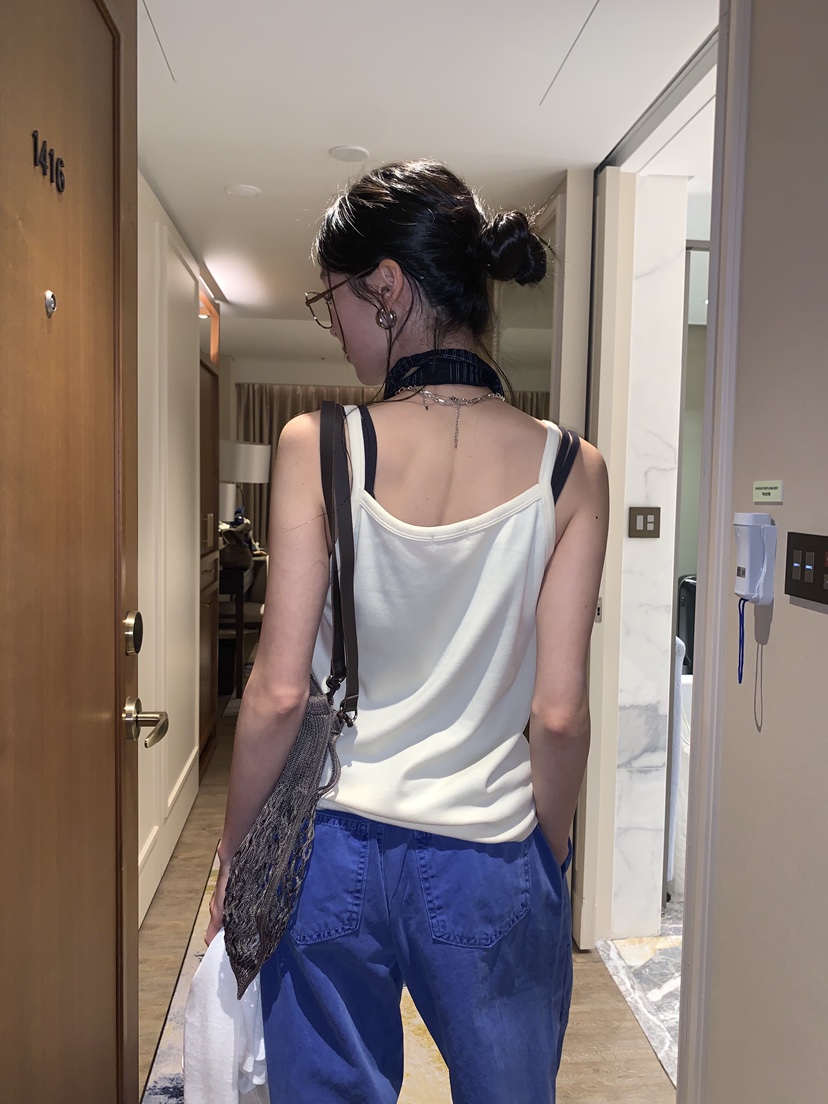 LOFN韓國直郵女士新款推薦時尚人氣熱賣26春夏職業吊帶背心LOFN吊帶/背心