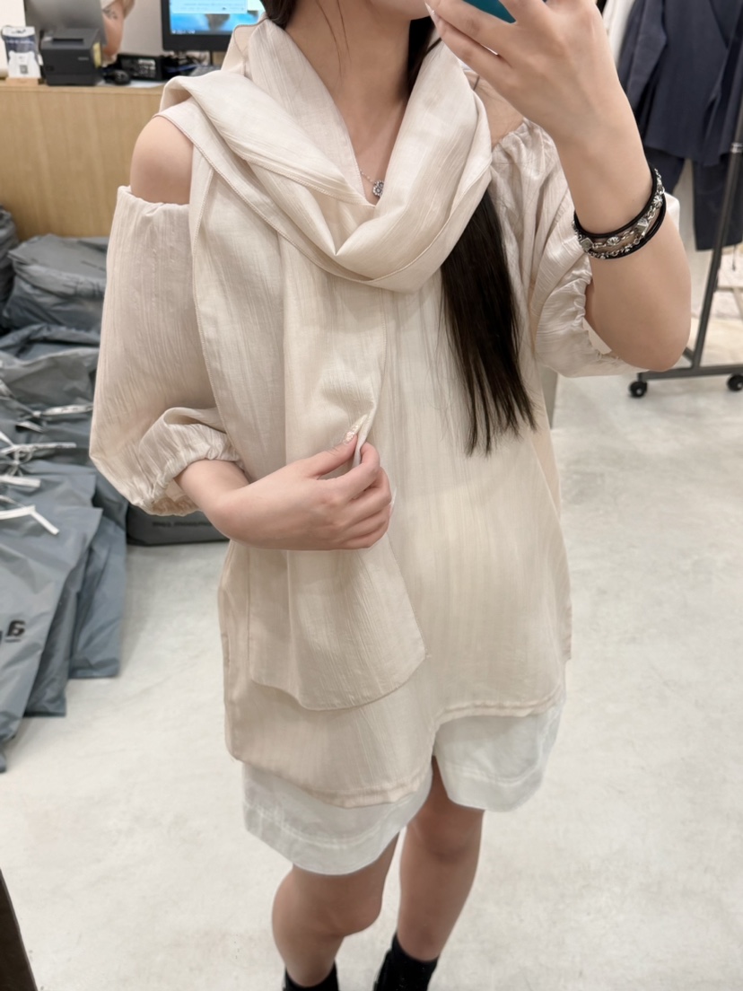 THE EYL韓國東大門直郵女士新款推薦熱賣襯衫蕾絲衫含圍巾THE EYL襯衫/蕾絲衫