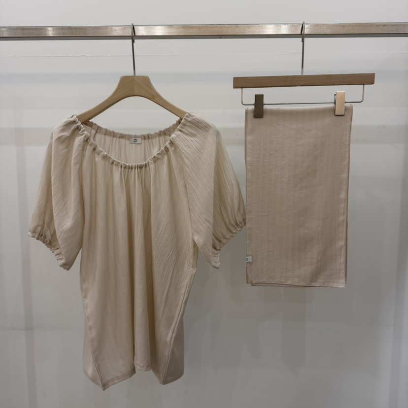 THE EYL韓國東大門直郵女士新款推薦熱賣襯衫蕾絲衫含圍巾THE EYL襯衫/蕾絲衫圖色2