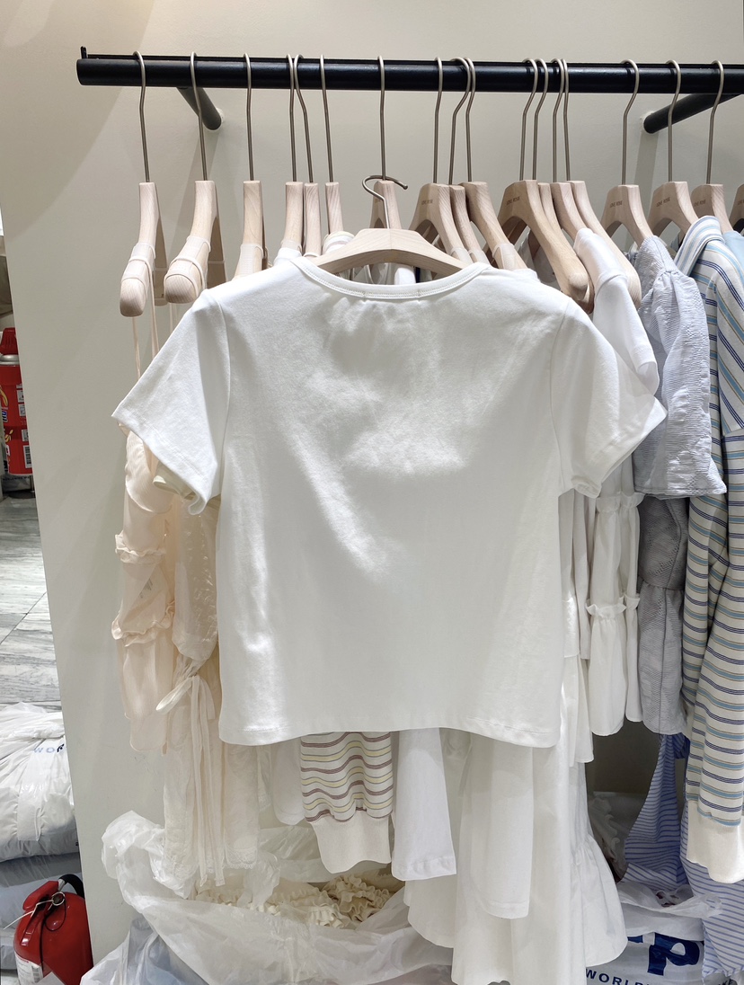 LOVE ROSIE韓國東大門直郵女士新品休閑人氣職業26春夏T恤LOVE ROSIET恤