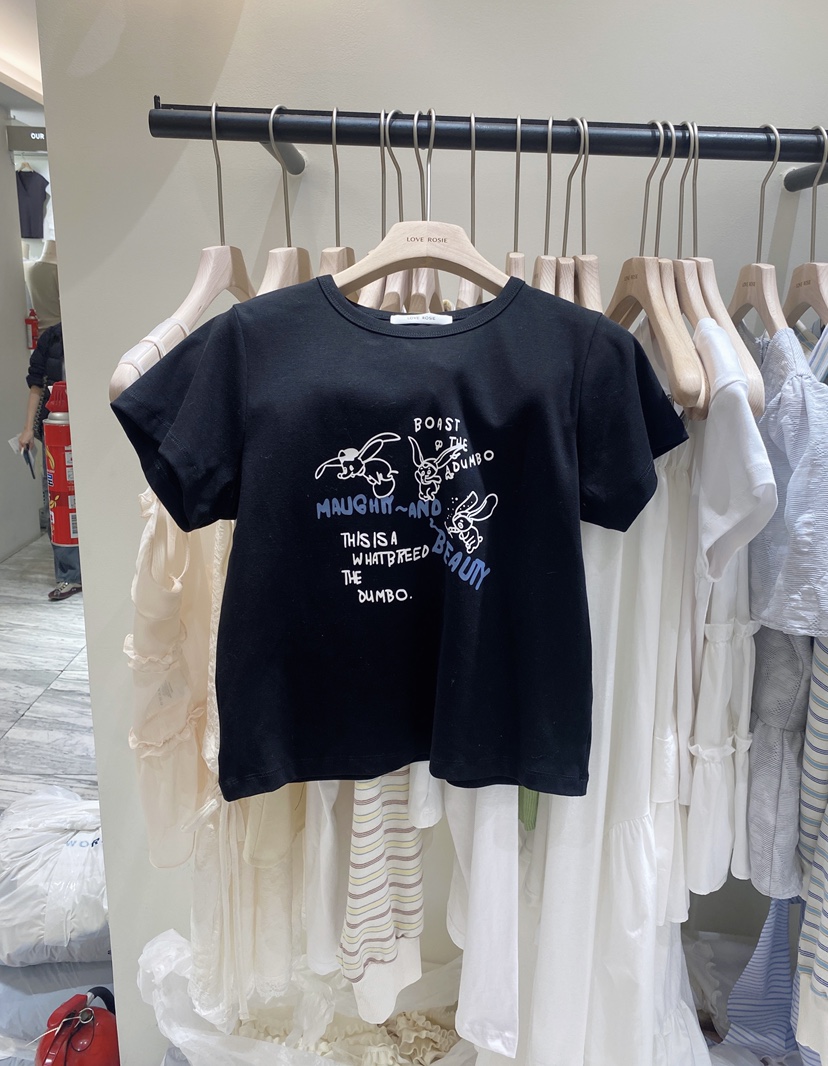 LOVE ROSIE韓國東大門直郵女士新品休閑人氣職業26春夏T恤LOVE ROSIET恤圖色2