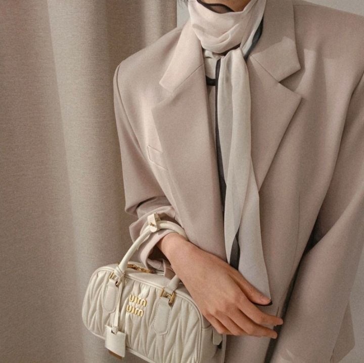 EBADA韓國東大門直郵女裝新品26春夏休閑人氣職業圍巾披肩EBADA圍巾/披肩