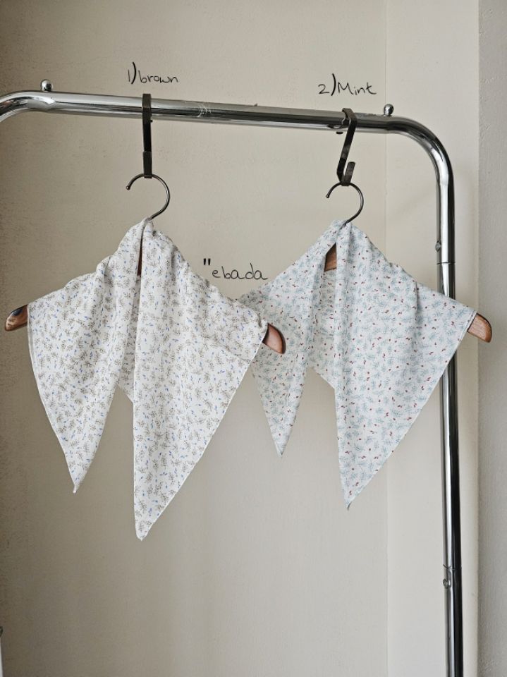 EBADA韓國直郵實拍女裝新款熱賣26春夏時尚人氣圍巾披肩棉EBADA圍巾/披肩