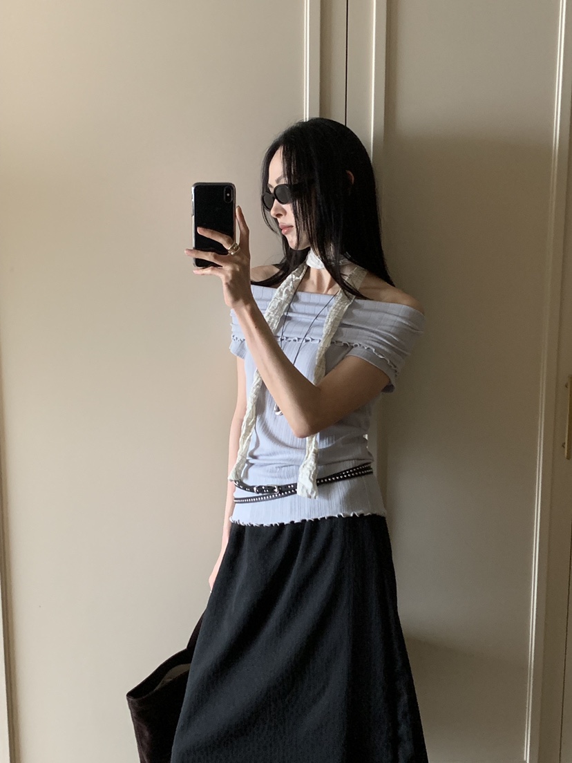 LOFN韓國直郵實拍女裝新品人氣休閑職業時尚26春夏T恤露肩LOFNT恤