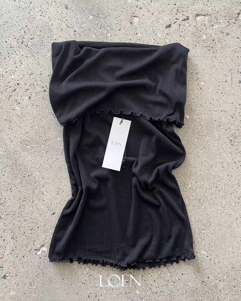 LOFN韓國直郵實拍女裝新品人氣休閑職業時尚26春夏T恤露肩LOFNT恤圖色4