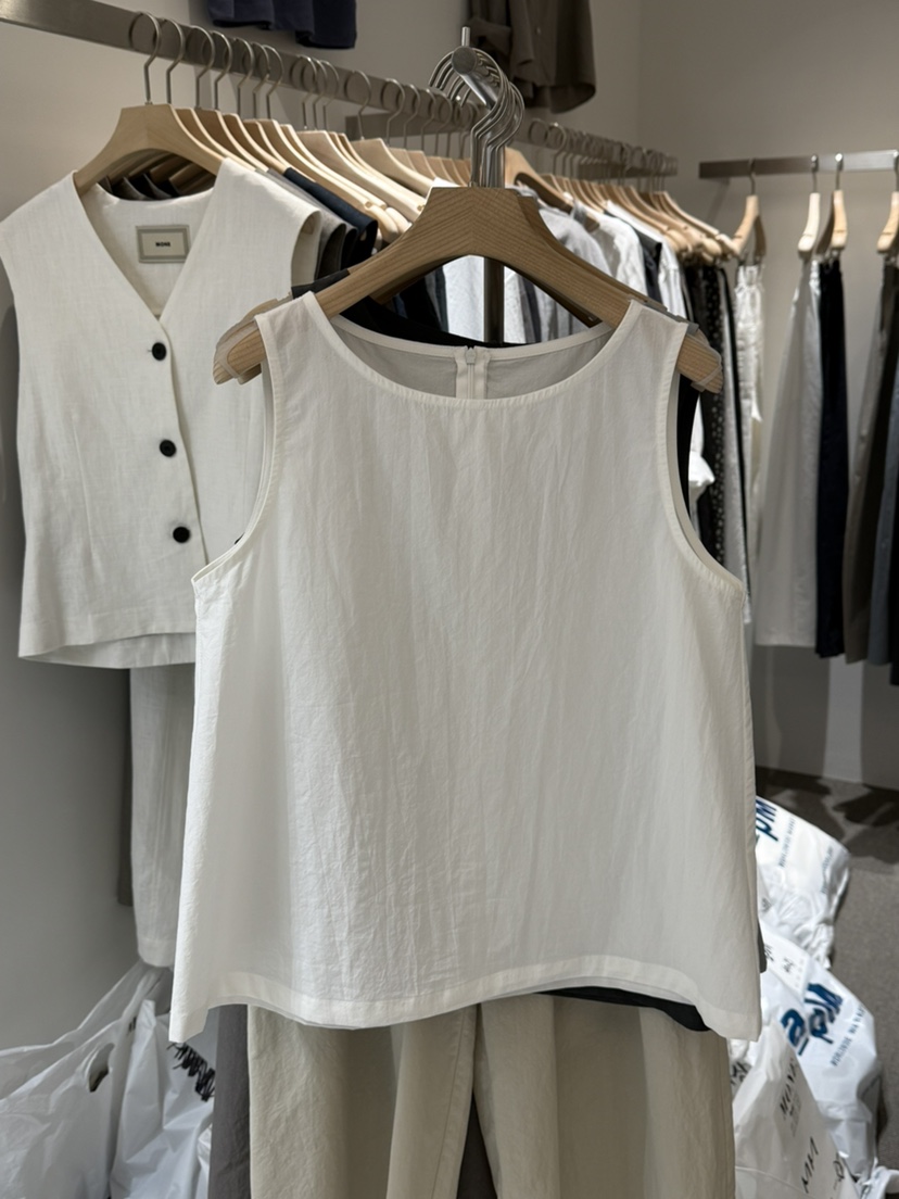 MONE-A韓國東大門直郵女裝新品熱賣時尚人氣休閑職業馬甲MONE-A馬甲圖色2