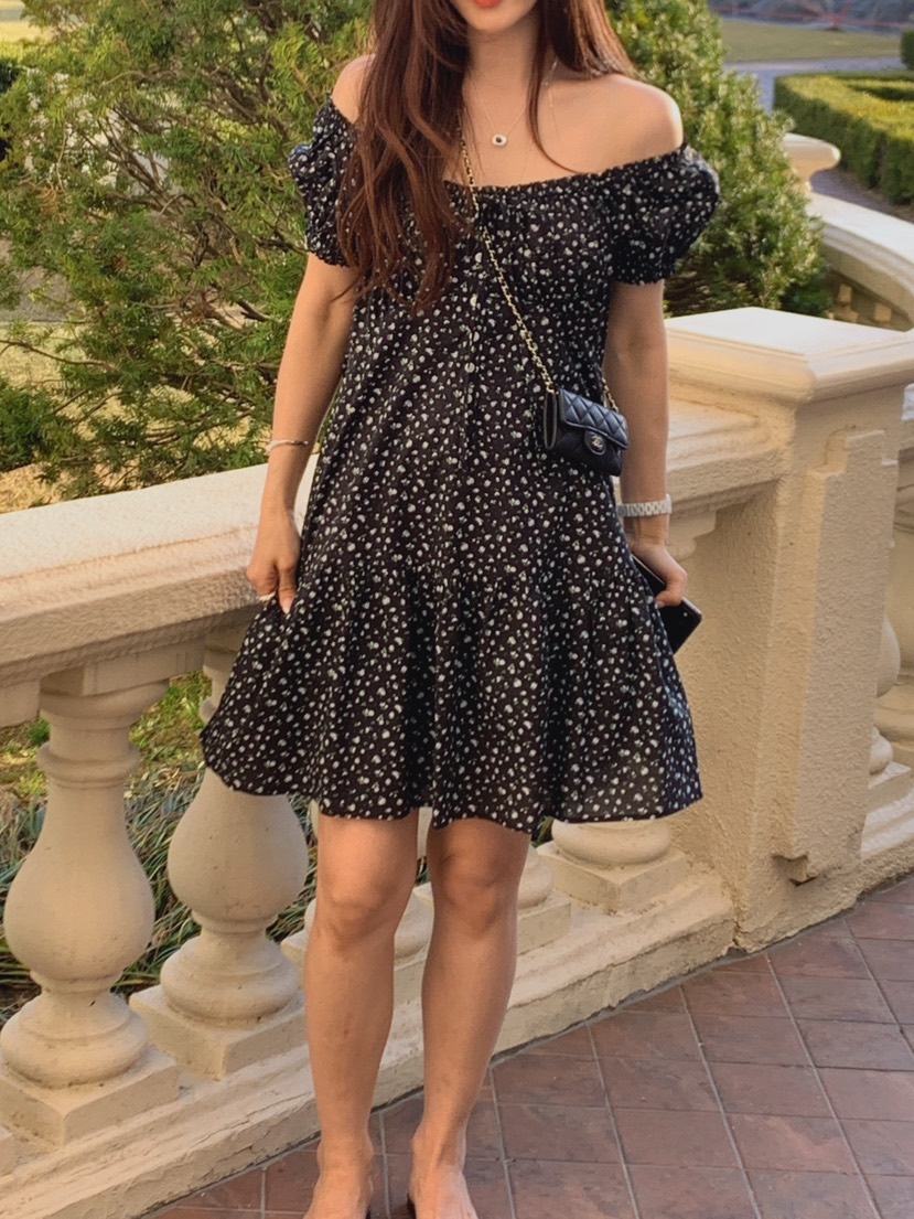 LA CREME韓國直郵實拍女裝新品時尚職業26春夏連衣裙花朵露肩LA CREME連衣裙