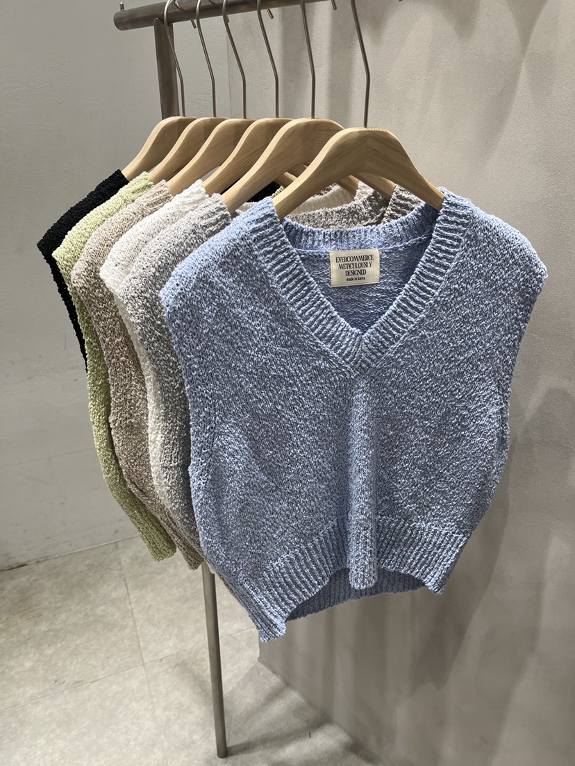 EVERCOMMERCE METICULOUSLY DESIGNED韓國東大門代購女士新款推薦吊帶背心EVERCOMMERCE METICULOUSLY DESIGNED吊帶/背心