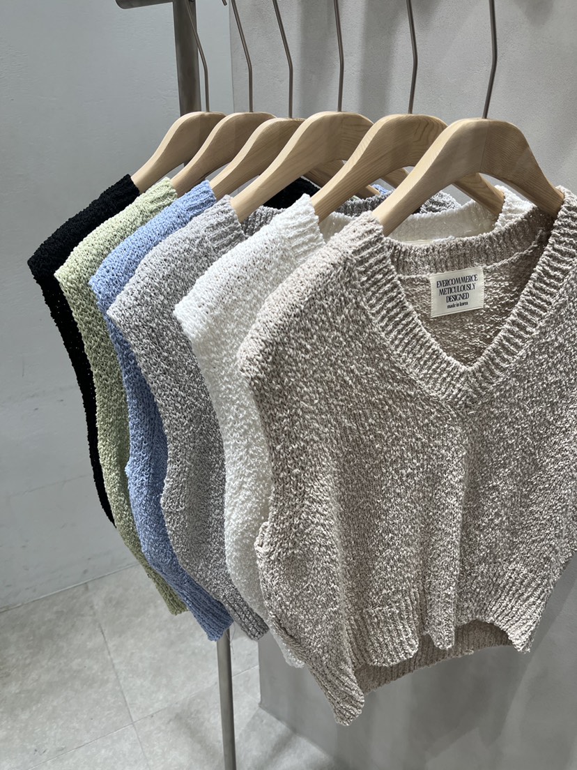 EVERCOMMERCE METICULOUSLY DESIGNED韓國東大門代購女士新款推薦吊帶背心EVERCOMMERCE METICULOUSLY DESIGNED吊帶/背心