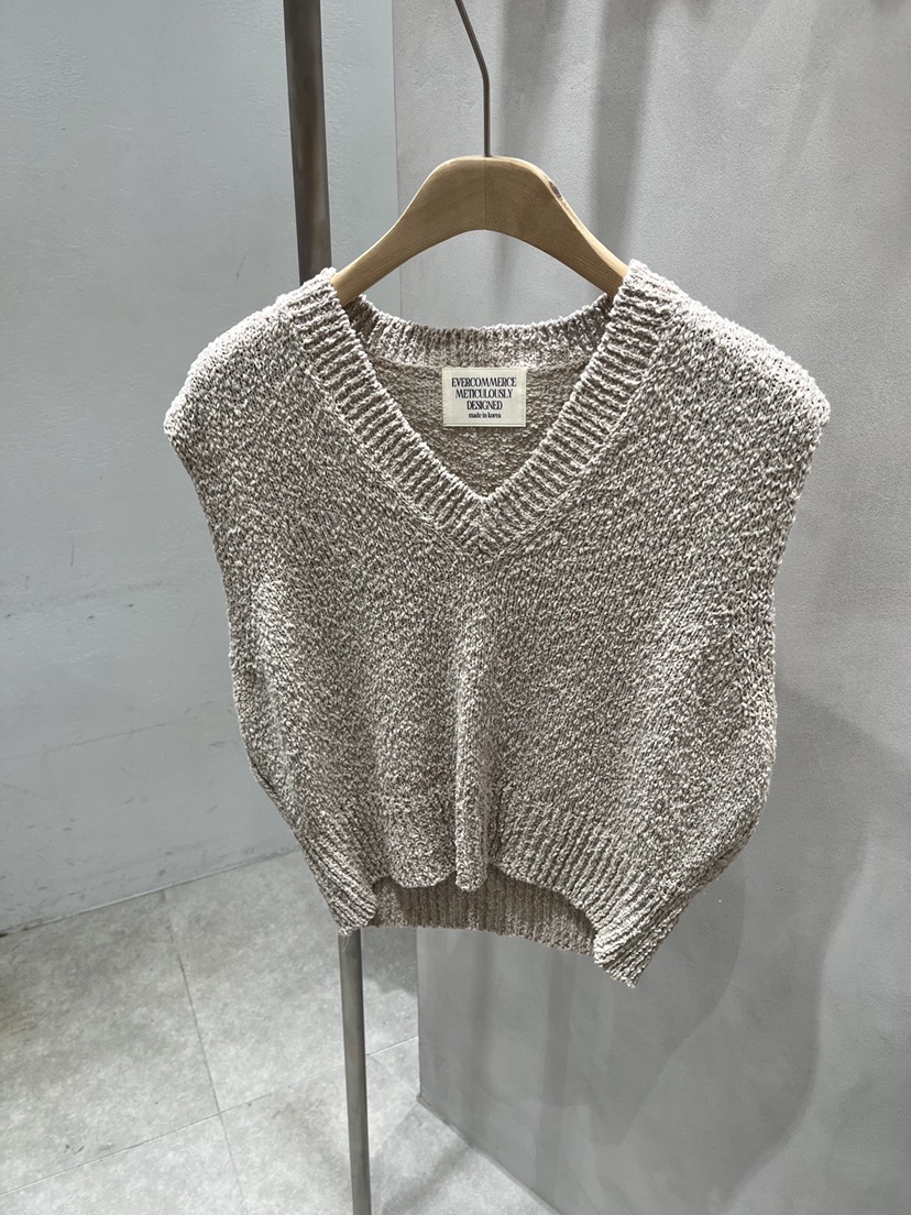 EVERCOMMERCE METICULOUSLY DESIGNED韓國東大門代購女士新款推薦吊帶背心EVERCOMMERCE METICULOUSLY DESIGNED吊帶/背心圖色1