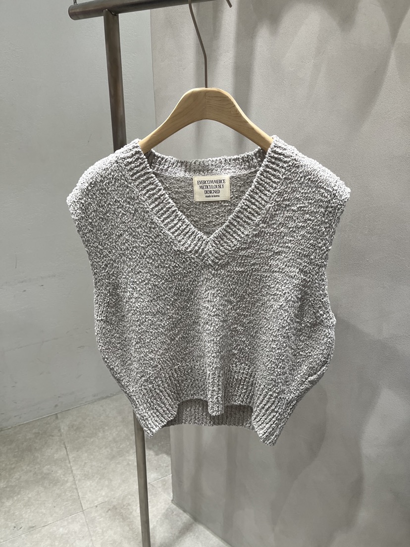 EVERCOMMERCE METICULOUSLY DESIGNED韓國東大門代購女士新款推薦吊帶背心EVERCOMMERCE METICULOUSLY DESIGNED吊帶/背心圖色2