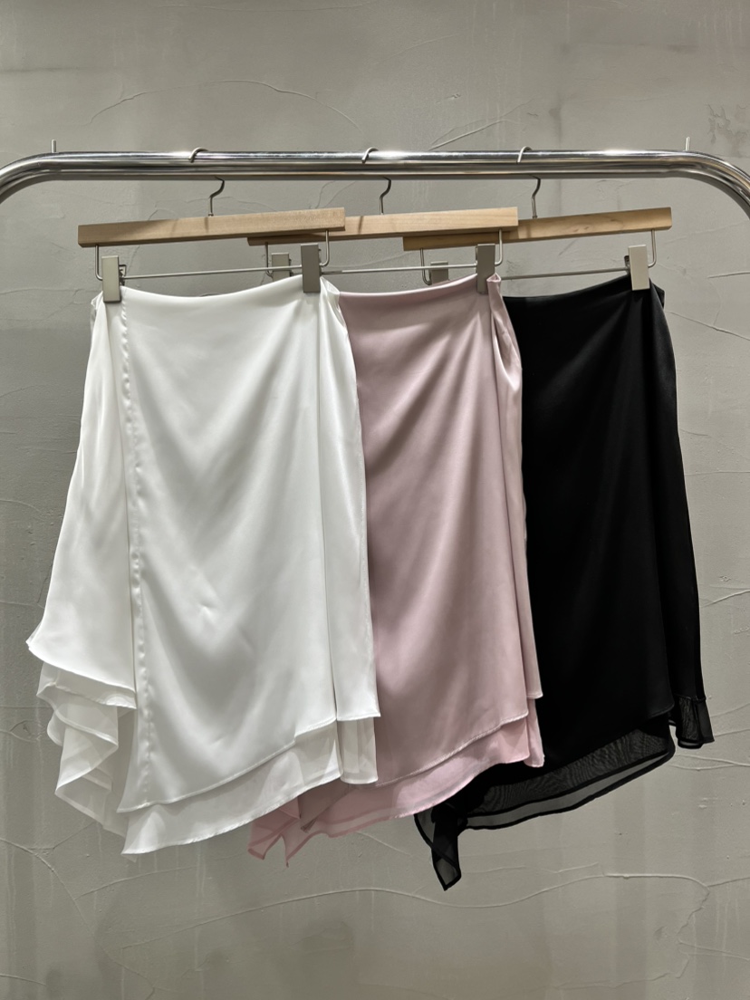 INSSENSE-A韓國直郵女士新品推薦半身裙中短裙不對稱緞面INSSENSE-A半身裙/中短裙