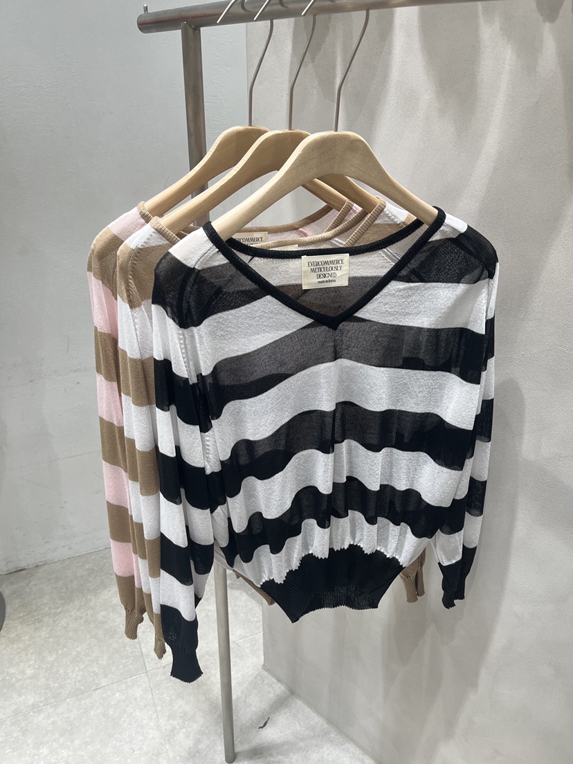 EVERCOMMERCE METICULOUSLY DESIGNED韓國代購女士新品熱賣針織衫EVERCOMMERCE METICULOUSLY DESIGNED針織衫