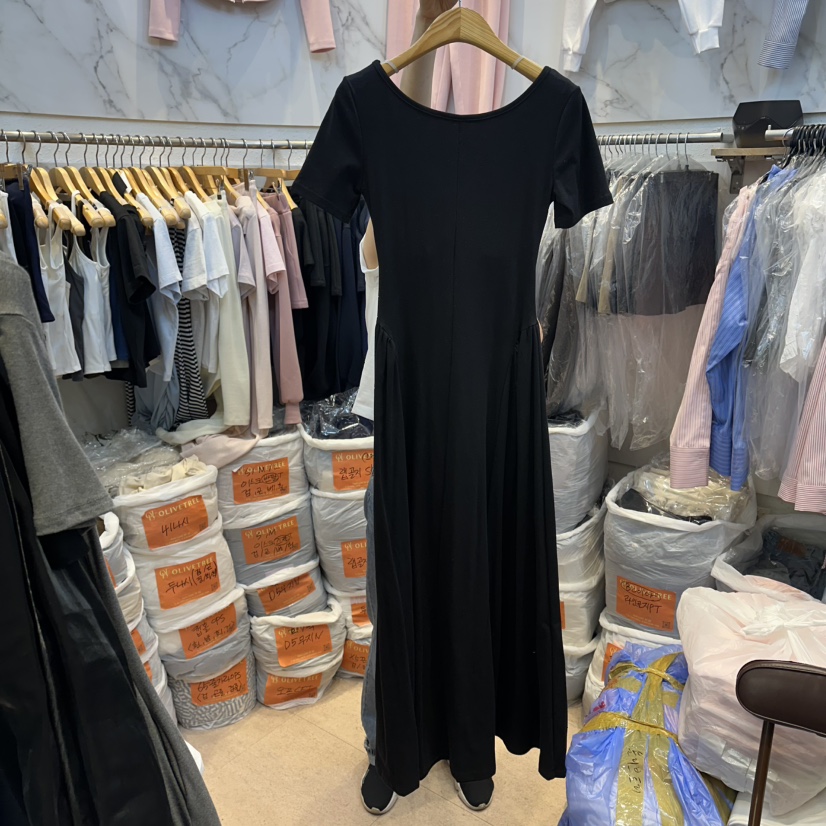 OLIVE TrEE韓國東大門直郵女裝新品熱賣連衣裙褶皺寬松鏤空OLIVE TrEE連衣裙