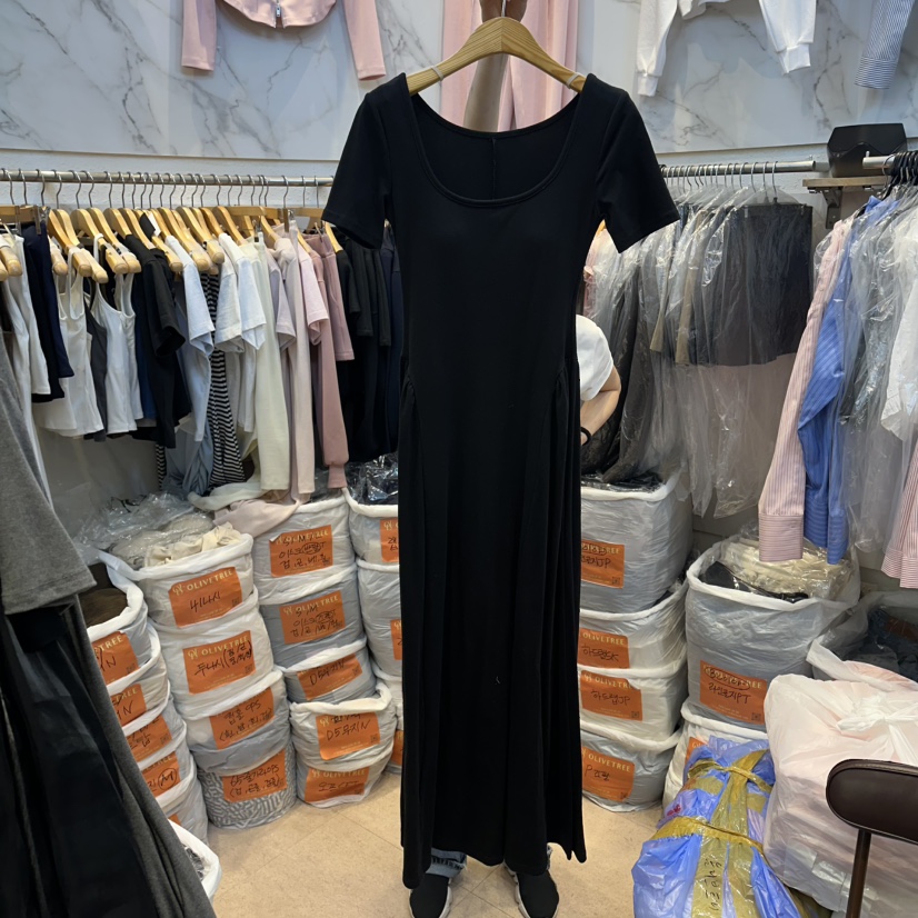 OLIVE TrEE韓國東大門直郵女裝新品熱賣連衣裙褶皺寬松鏤空OLIVE TrEE連衣裙圖色3