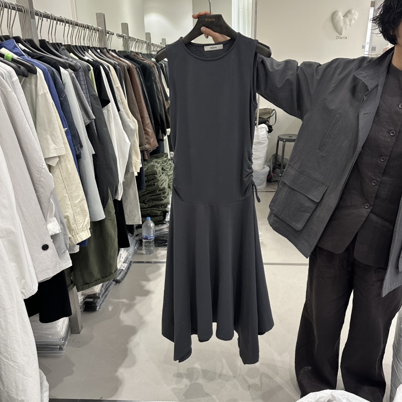 DIARRA韓國東大門代購女士新款人氣26春夏職業推薦連衣裙DIARRA連衣裙圖色1