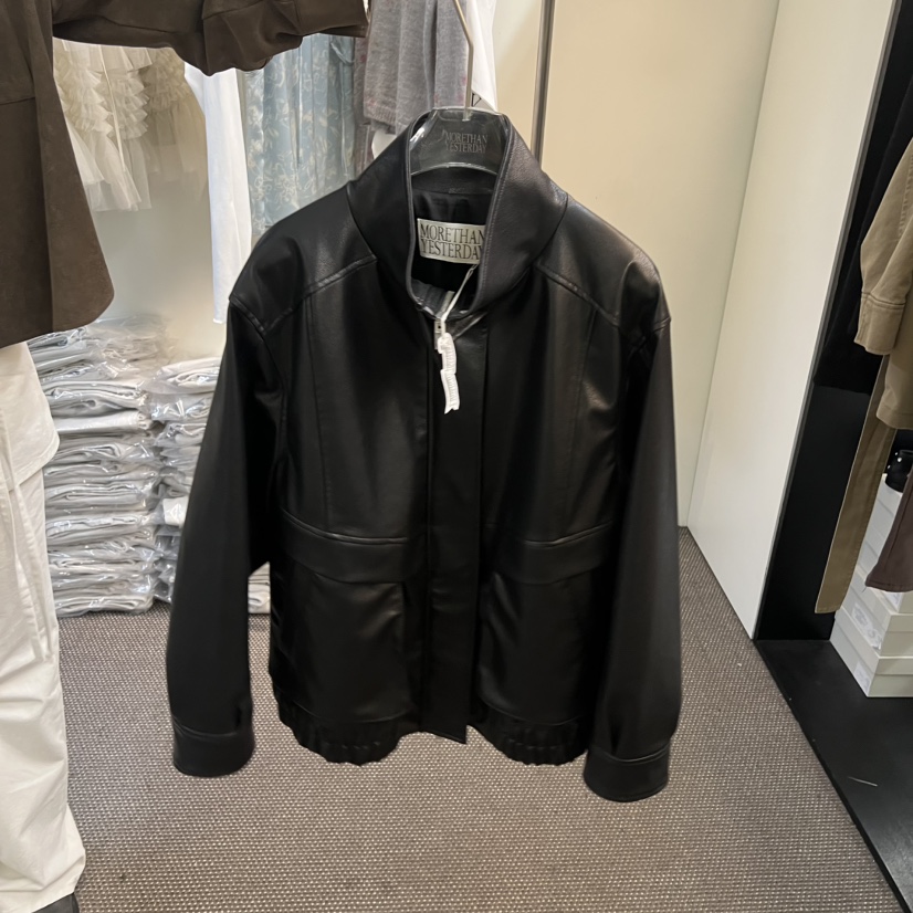 MORE THAN YESTERDAY/LOVE YOU SO MUCH韓國代購女士新款職業皮衣高領LYSM/MORE THAN YESTERDAY皮衣圖色1