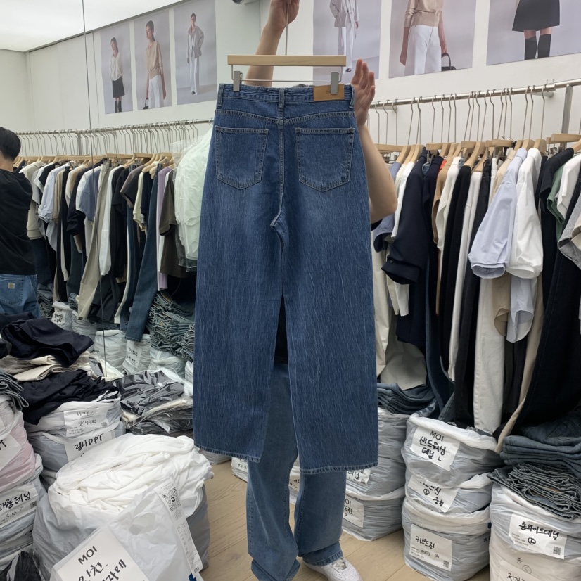 MOI-A韓國直郵實拍女士新款時尚26春夏熱賣人氣職業牛仔褲MOI-A牛仔褲