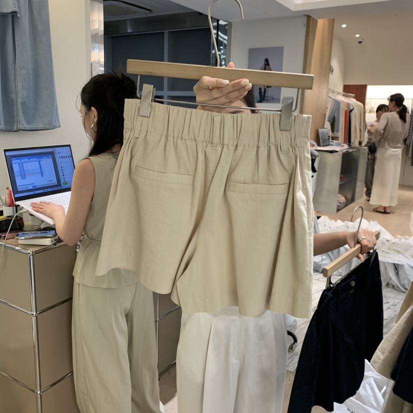 W AND J韓國直郵女士新款熱賣休閑推薦26春夏時尚職業短褲W AND J短褲