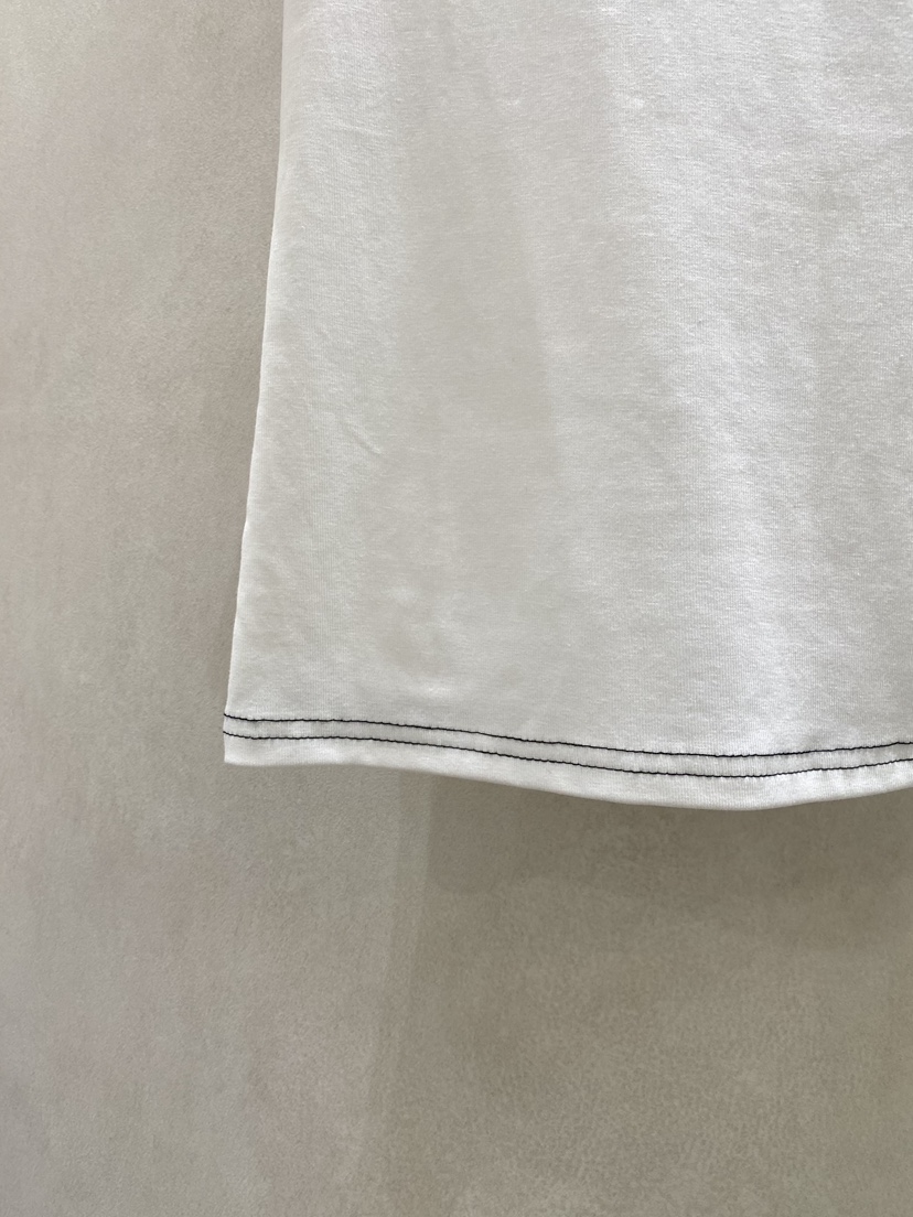 WHO IS SHE韓國東大門直郵女裝新品熱賣人氣休閑26春夏T恤WHO IS SHET恤